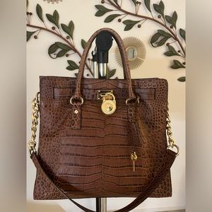 MICHAEL KORS- Large Croco Embossed Hamilton Tote Bag Gold MK Lock and Key